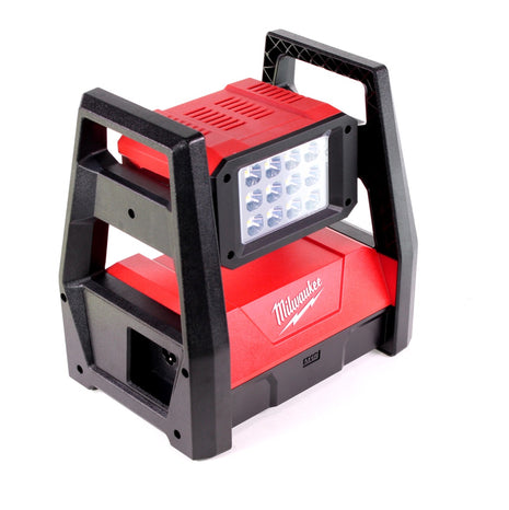 Milwaukee M18 HAL-501 Akku Flutstrahler mit 3000 Lumen + 1x 5,0 Ah Akku - Toolbrothers