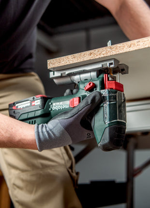 Metabo ST 18 L 90 Akku Stichsäge 18 V 90 mm + 2x Akku 4,0 Ah + Ladegerät + Metabox