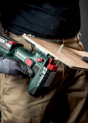 Metabo ST 18 L 90 Akku Stichsäge 18 V 90 mm + 1x LiHD Akku 5,5 Ah + Ladegerät + Metabox