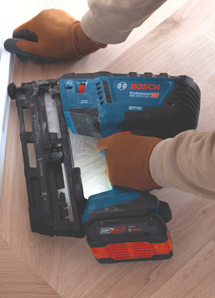 Bosch GNH 18V-64-2 M Clavadora profesional para madera a batería 18 V 1,6 x 32 - 64 mm Brushless + L-Boxx (0601482001) - sin batería, sin cargador