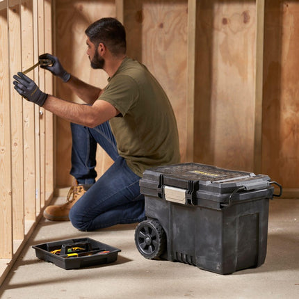 Stanley Montagebox ( 8002733296 ) fahrbar B610xT420xH400 mm ausziehbarer Teleskopgriff