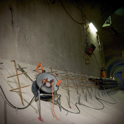 Brennenstuhl Kabeltrommel professionalLINE SteelCore ( 8000809075 ) 40 m Gummi 3 x 1,5 mm² Stahlblech isoliert IP44