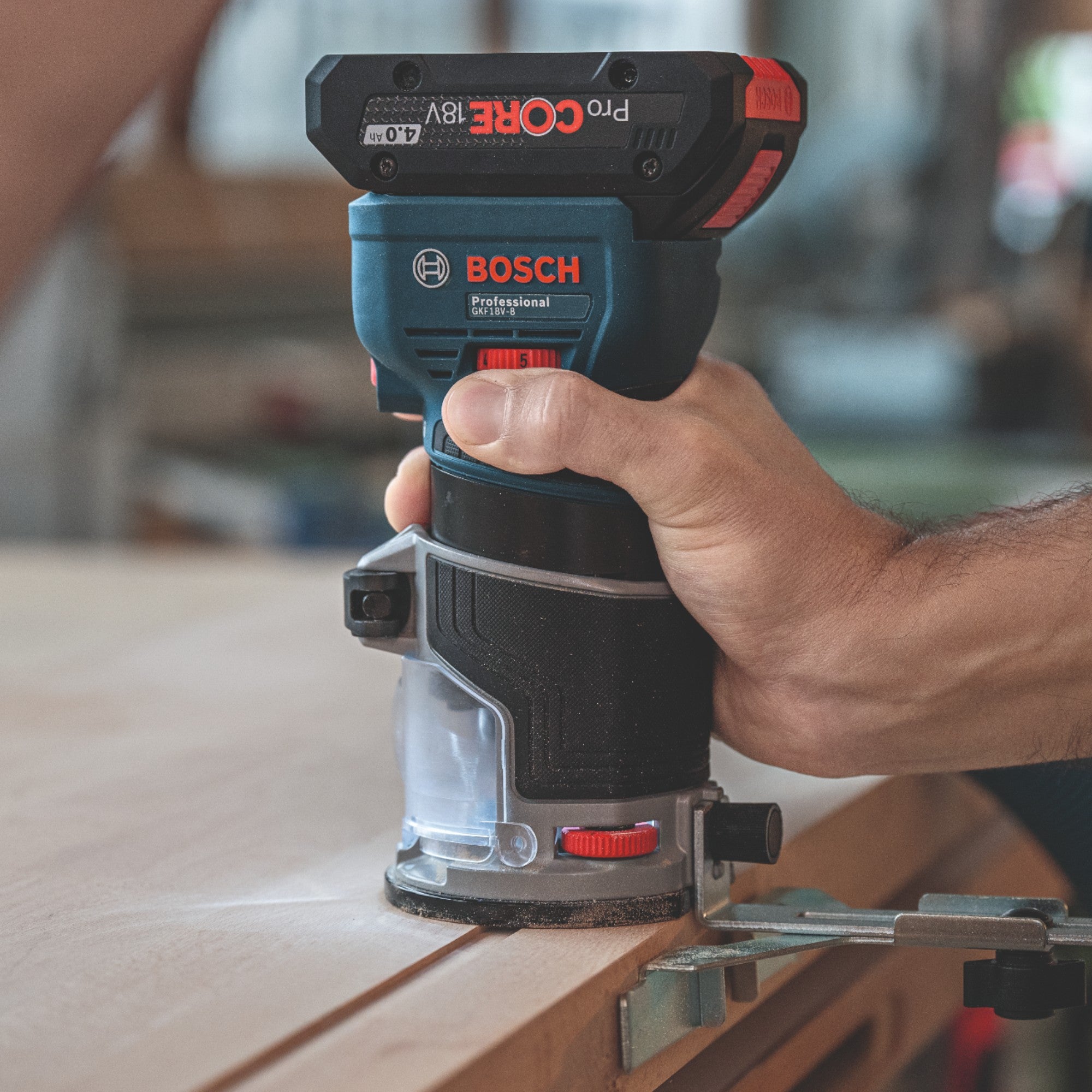 Bosch GKF 18V 8 Professional Akku Kantenfraese 18 V 8 0 mm Brushless 1x Akku 4 0 Ah Ladegeraet 4 - toolbrothers