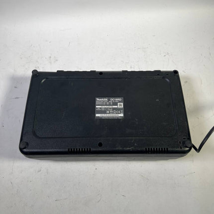 Makita DC 18 RD Doppel Schnellladegeraet 14 4 V 18 V LXT 9 A Ladestrom 196933 6 Stark Gebraucht 2 - toolbrothers