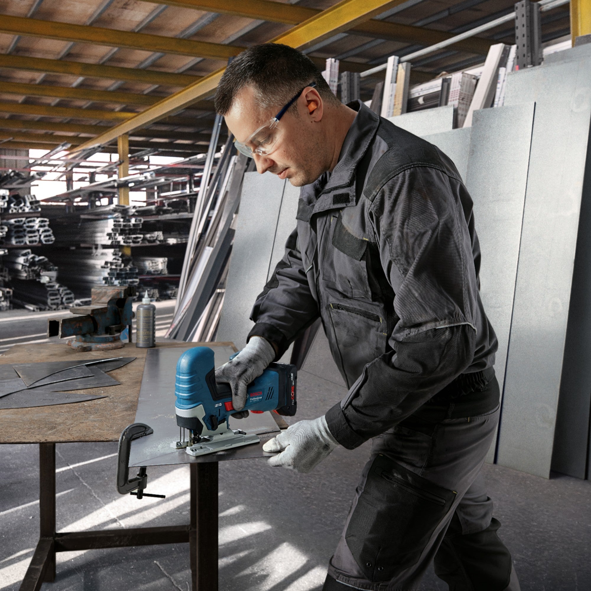 Bosch GST 18V 125 S Professional Akku Stichsaege 18 V 125 mm Brushless 1x ProCORE Akku 4 0 Ah Ladegeraet 3 - toolbrothers
