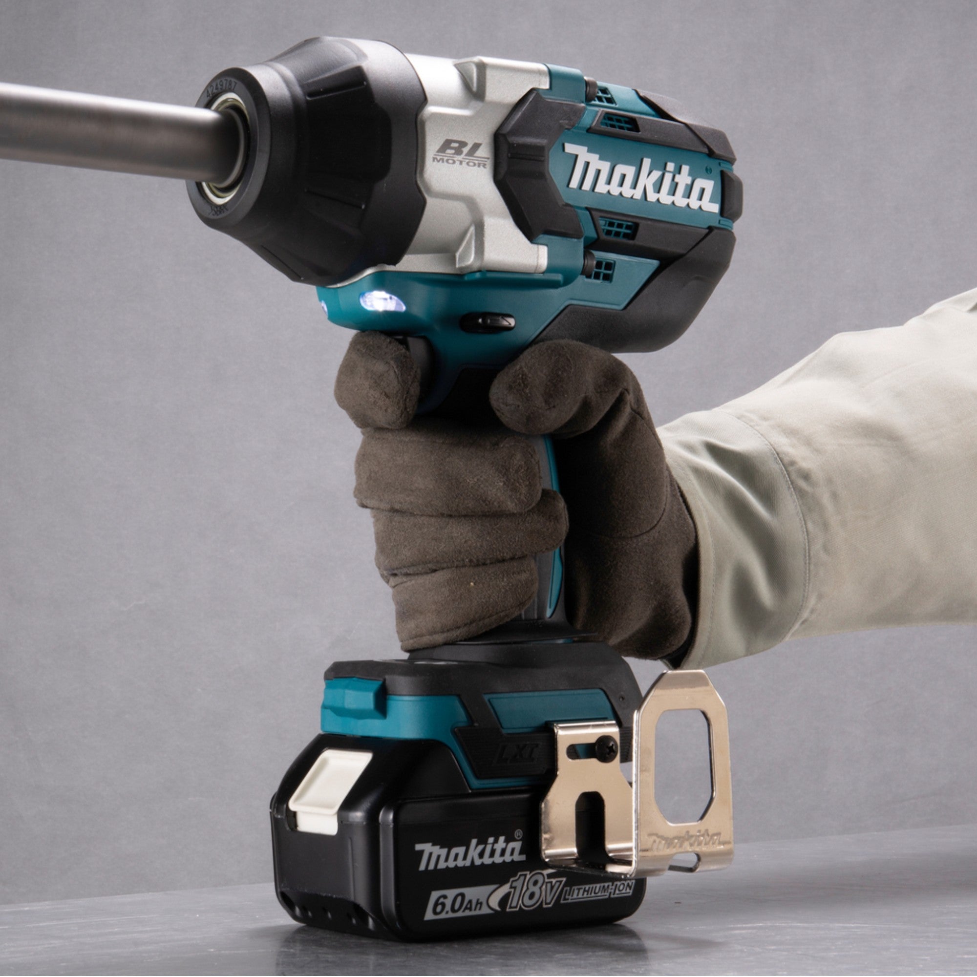 Makita DTW 1005 ST1 Akku Schlagschrauber 18 V 1360 Nm 3 4 Brushless 1x Akku 5 0 Ah Ladegeraet 3 - toolbrothers
