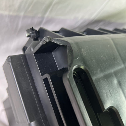 Qbrick System ONE Trolley Vario stapelbar 605 x 405 x 345 mm 44 l IP66 mit Laufraedern auf Metallachse Beschaedigt 3 - toolbrothers