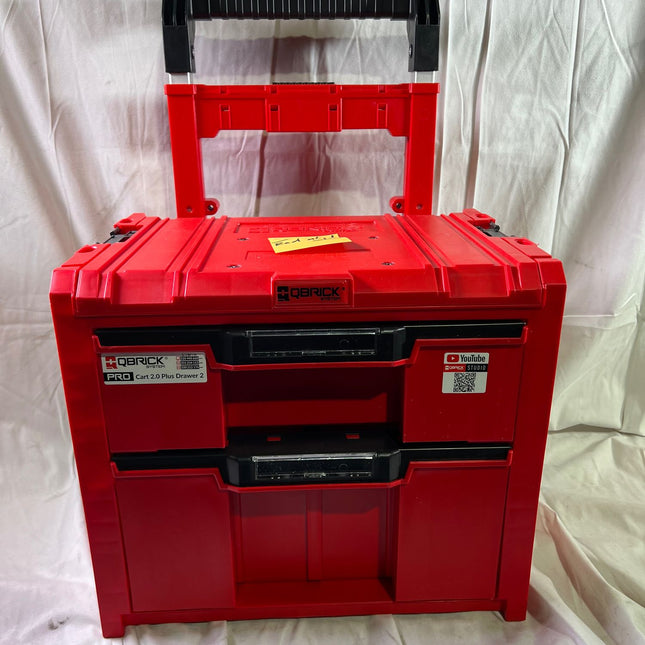 Qbrick System PRO Cart 2 0 Plus Drawer 2 Red Ultra HD Custom mobile Box auf Raedern 520 x 415 x 660 mm 9 5 l 12 l abnehmbarer Doppelteleskopgriff Beschaedigt 0 - toolbrothers
