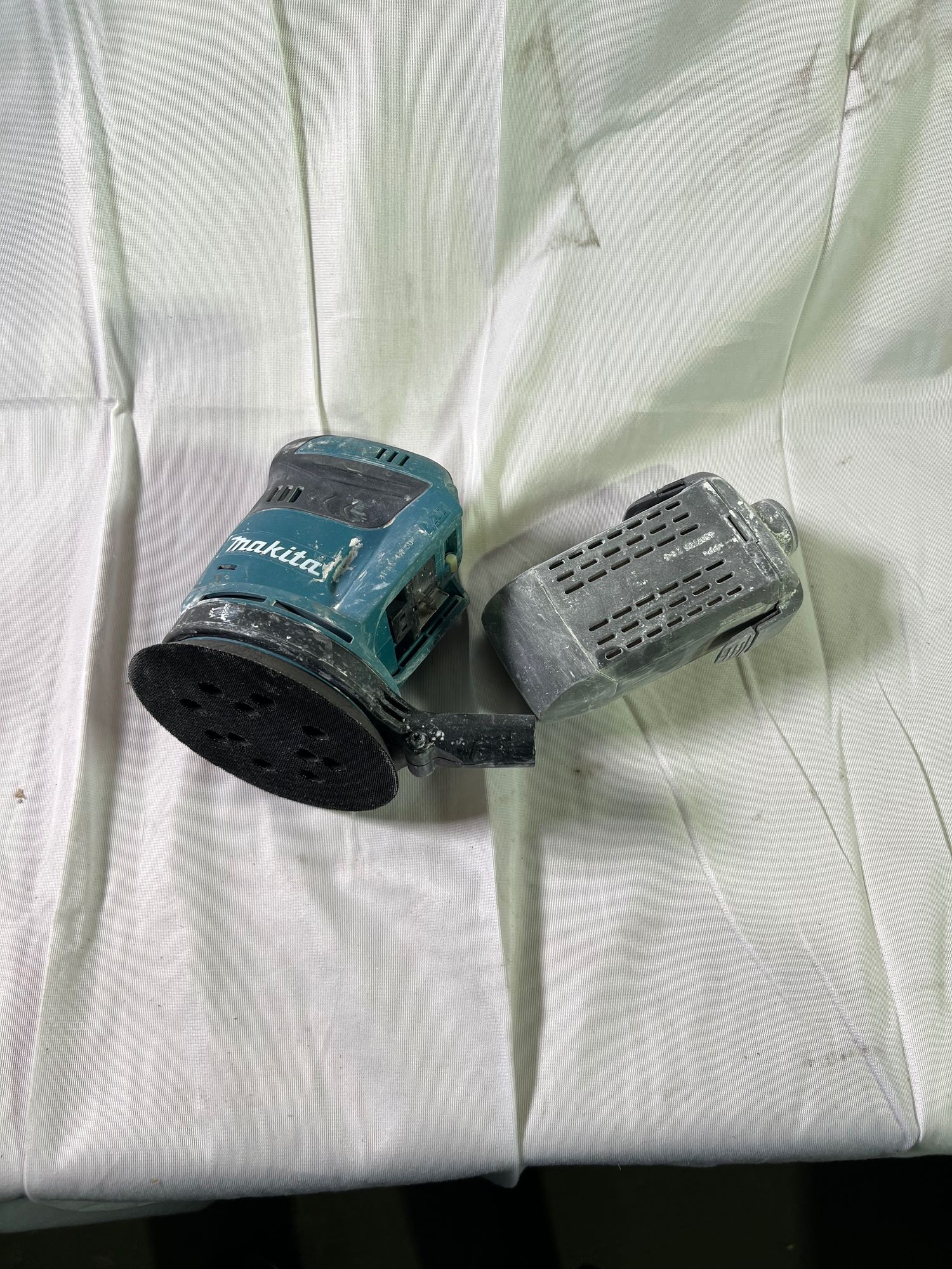 Makita DBO 180 Z Akku Exzenterschleifer 18 V 125 mm Solo ohne Akku ohne Ladegeraet Reparaturgeraet 0 - toolbrothers