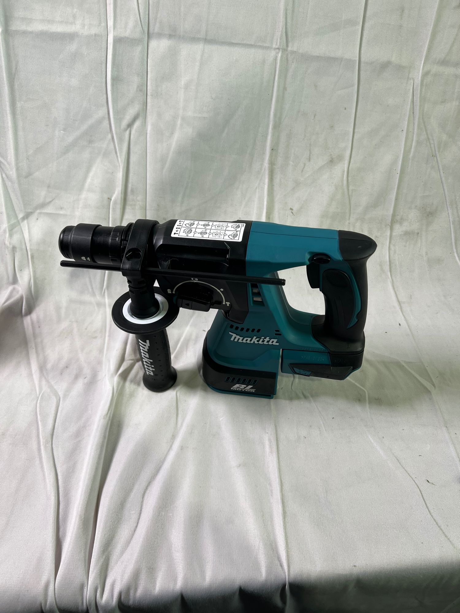 Makita DHR 243 Z Akku Bohrhammer 18 V 2 J SDS Plus Brushless Solo ohne Akku ohne Ladegeraet Unvollstaendig 1 - toolbrothers
