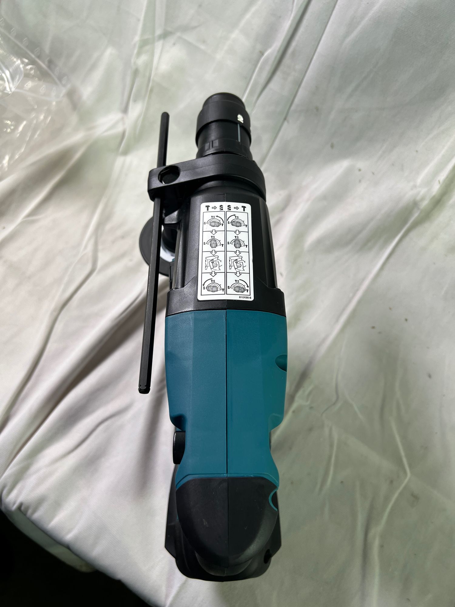 Makita DHR 243 Z Akku Bohrhammer 18 V 2 J SDS Plus Brushless Solo ohne Akku ohne Ladegeraet Unvollstaendig 2 - toolbrothers