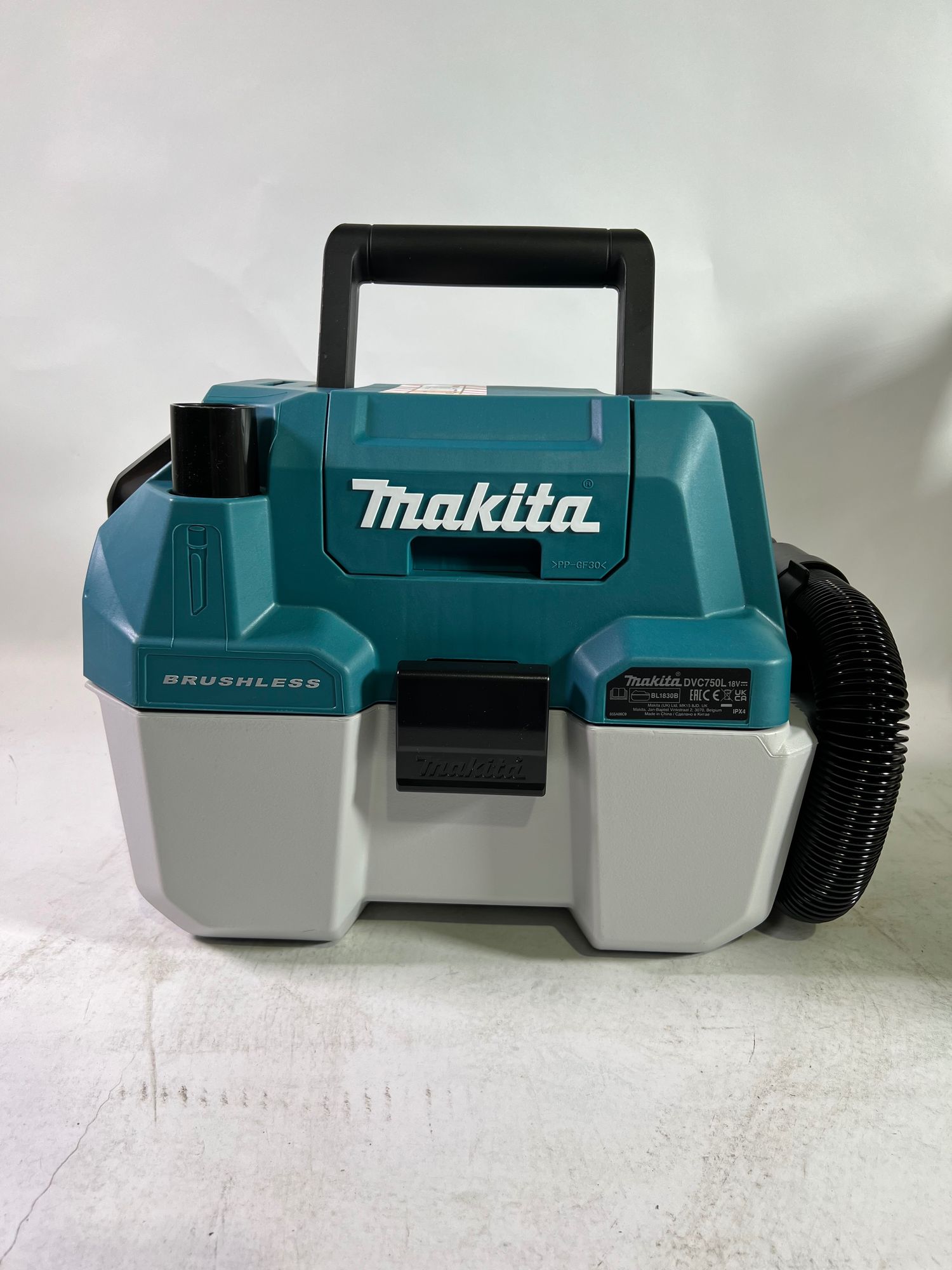 Makita DVC 750 LZX3 Akku Staubsauger 18 V 7 5 l Staubkl L Brushless Solo ohne Akku ohne Ladegeraet Unvollstaendig 0 - toolbrothers