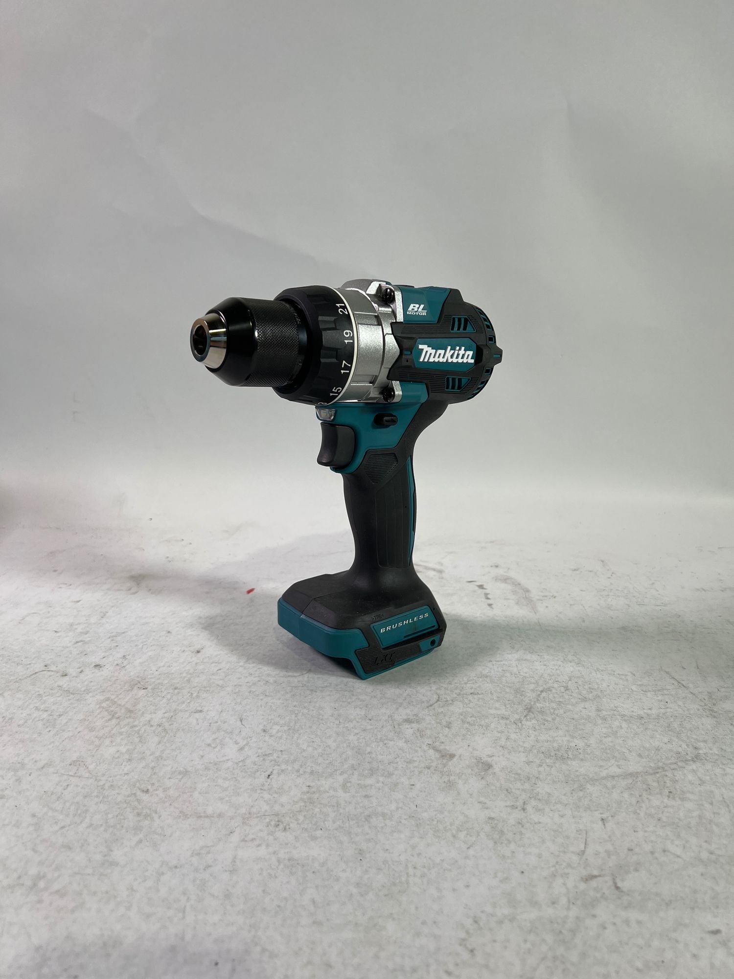 Makita DDF 486 Z Akku Bohrschrauber 18 V 130 Nm Brushless Solo ohne Akku ohne Ladegeraet Reparaturgeraet 0 - toolbrothers