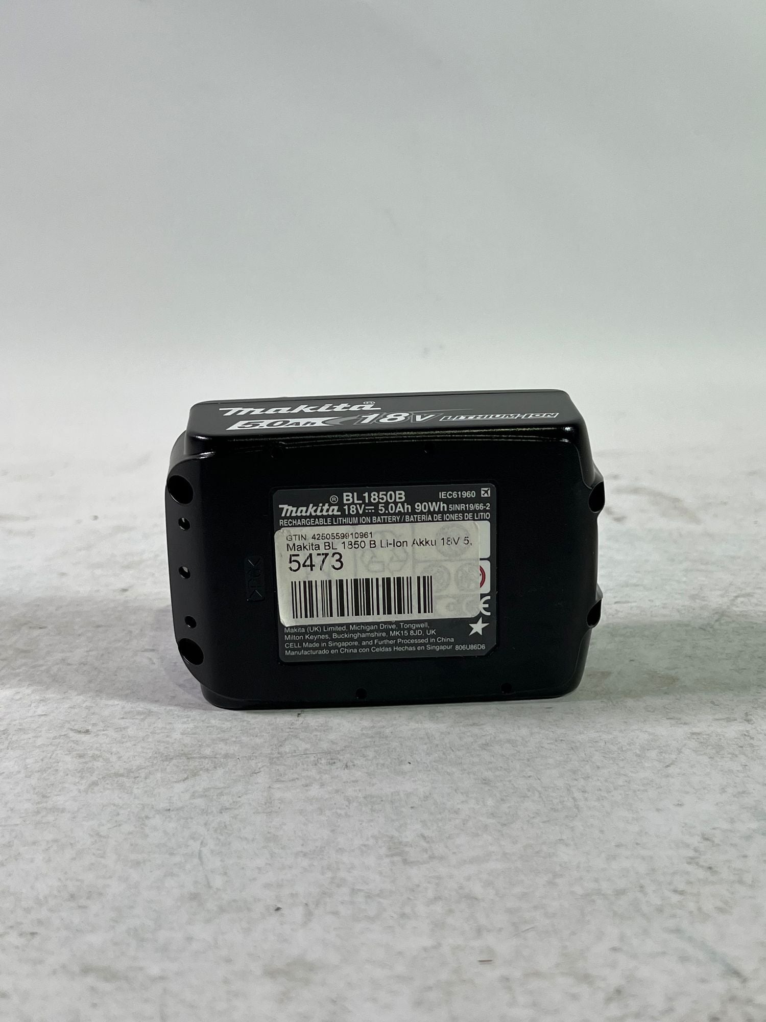 Makita BL 1850 B Li Ion Akku 18V 5 0 Ah 197280 8 632f15 1 mit LED Anzeige Nachfolger von 196672 8 Reparaturgeraet 1 - toolbrothers