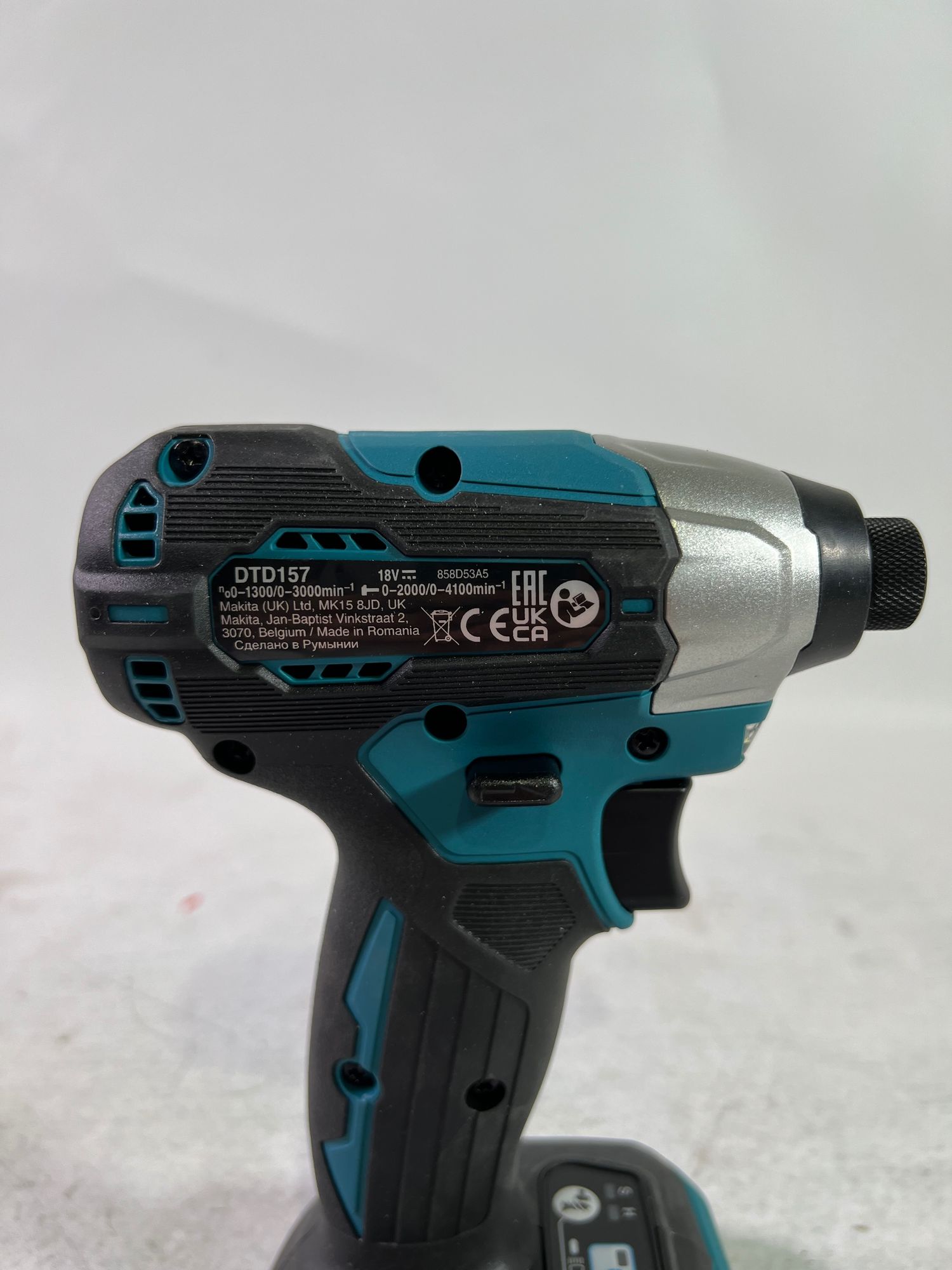 Makita DTD 157 Z Akku Schlagschrauber 18 V 140 Nm 1 4 Brushless Solo ohne Akku ohne Ladegeraet Reparaturgeraet 1 - toolbrothers