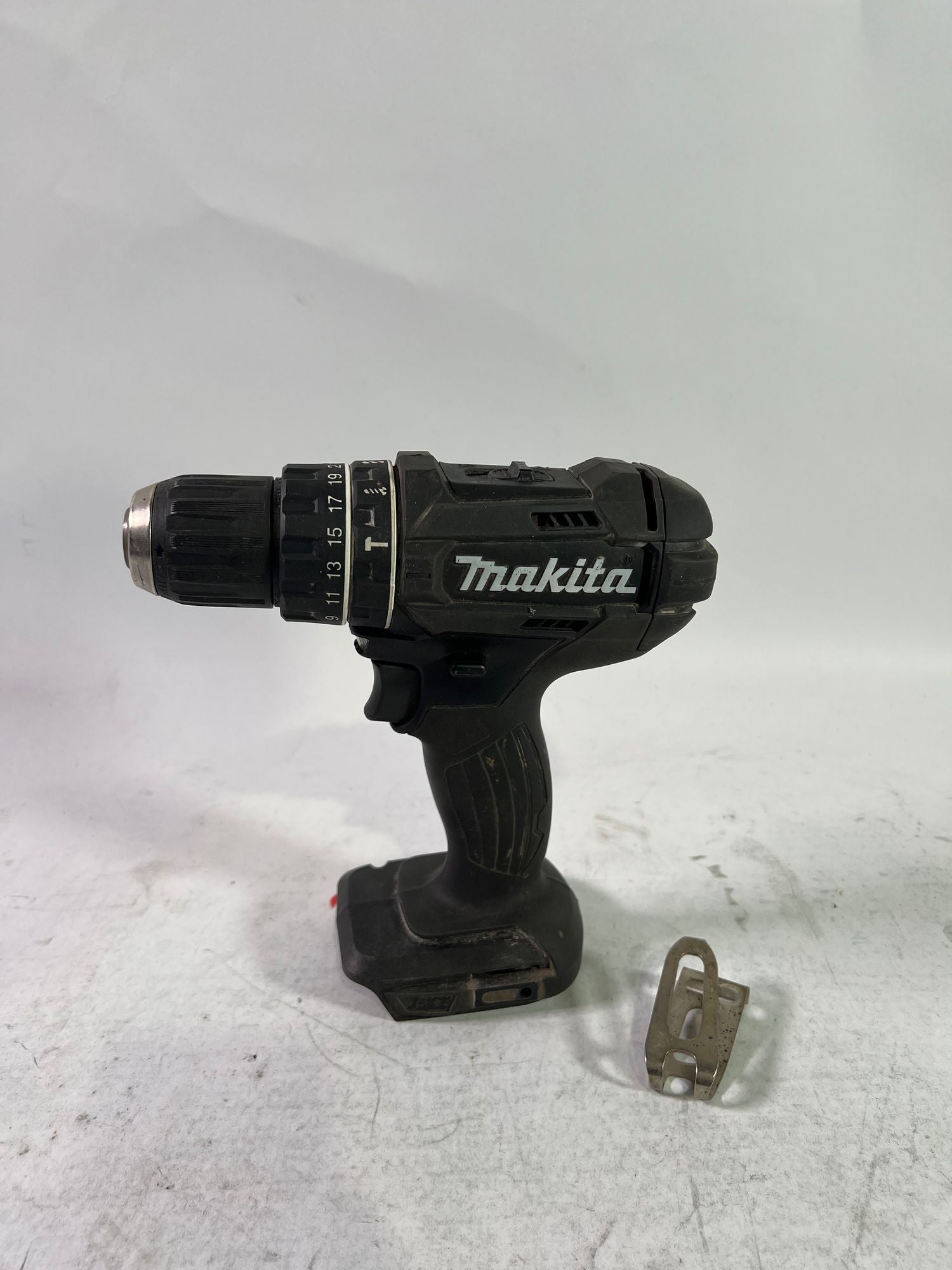 Makita DHP 482 Z Akku Schlagbohrschrauber 18 V 62 Nm Solo ohne Akku ohne Ladegeraet Reparaturgeraet 0 - toolbrothers