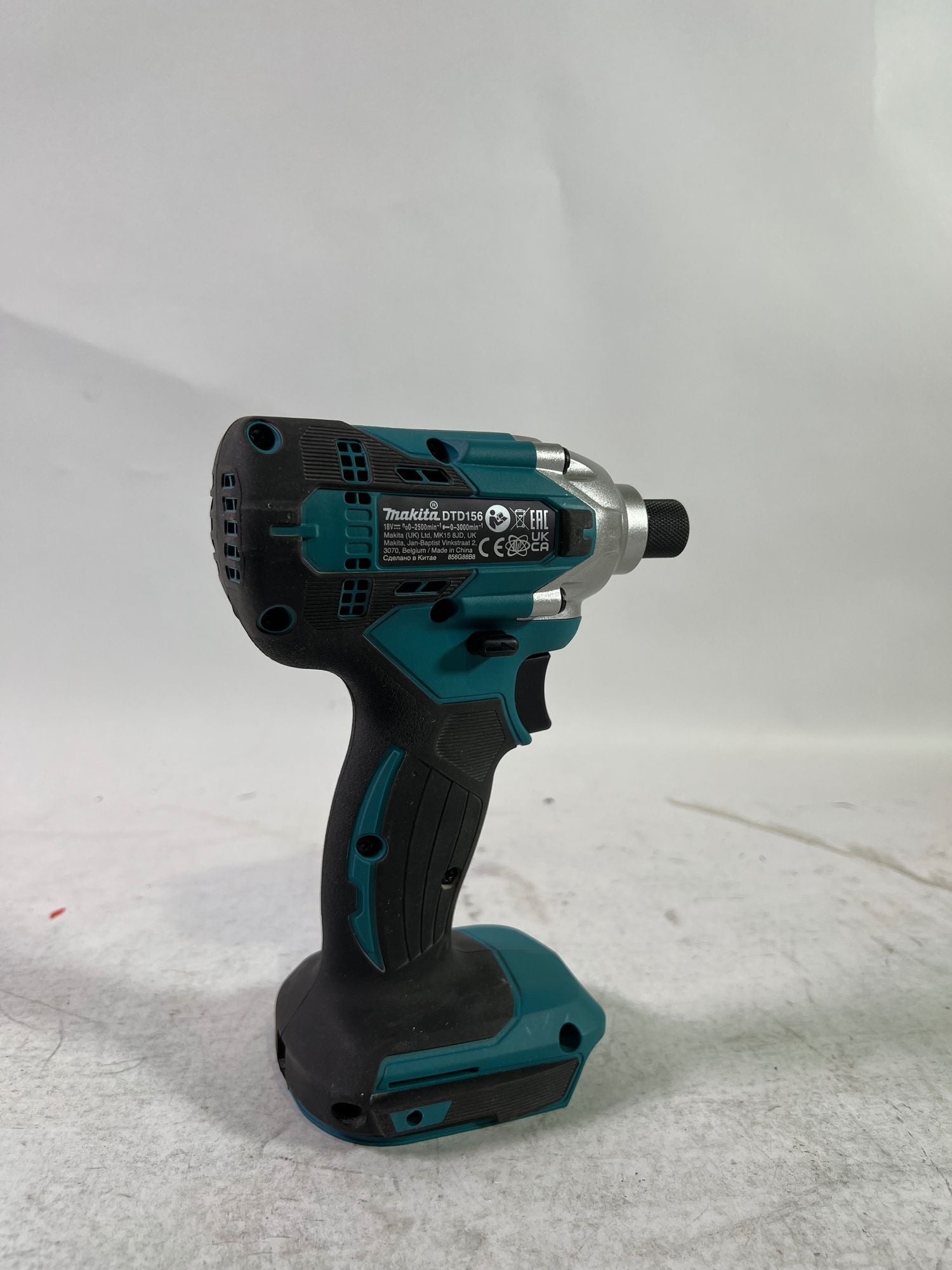 Makita DTD 156 Z Akku Schlagschrauber 18 V 155 Nm 1 4 Solo ohne Akku ohne Ladegeraet Reparaturgeraet 2 - toolbrothers