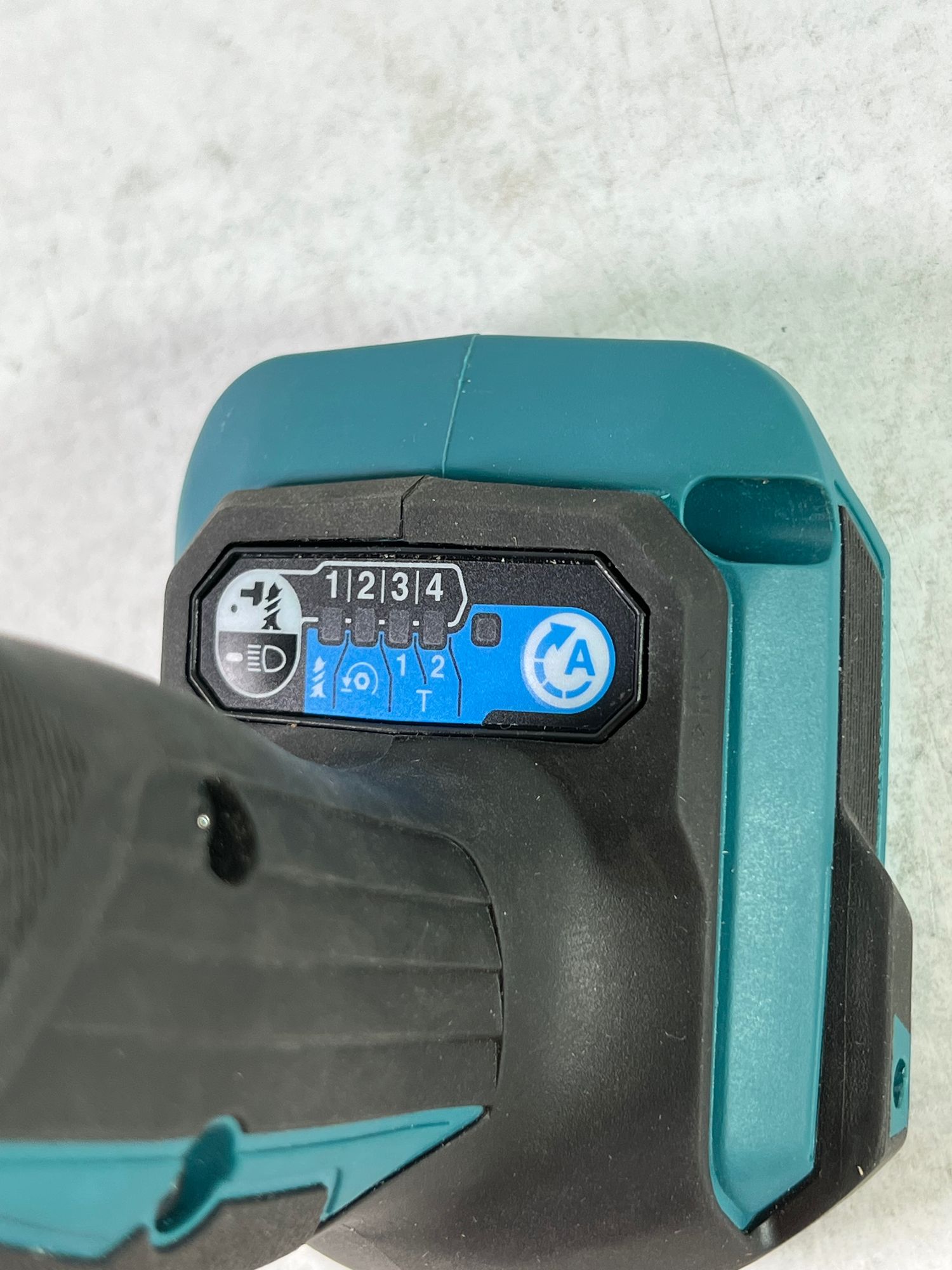Makita DTD 172 Z Akku Schlagschrauber 18 V 180 Nm 1 4 Brushless Solo ohne Akku ohne Ladegeraet Reparaturgeraet 3 - toolbrothers