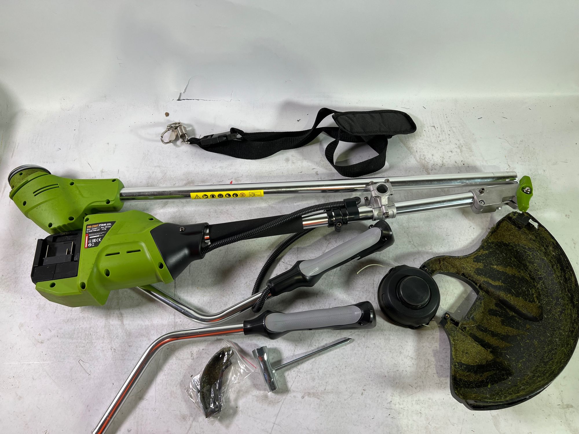 Procraft PTA40 Akku Freischneider 40 V 2x 20 V 300 mm Brushless Solo ohne Akku ohne Ladegeraet Gebraucht 0 - toolbrothers