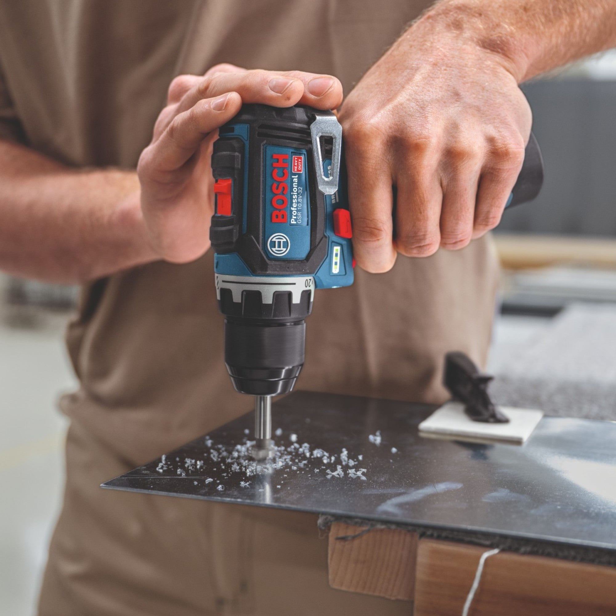 Bosch GSR 12V 32 Professional Akku Bohrschrauber 12 V 32 Nm Brushless 1x Akku 6 0 Ah L Boxx ohne Ladegeraet 4 - toolbrothers