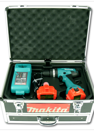 Makita 8271 12 V Ni-Cd Akku Schlagbohrschrauber SET inkl. 68-teiligem Werkzeugset - Toolbrothers